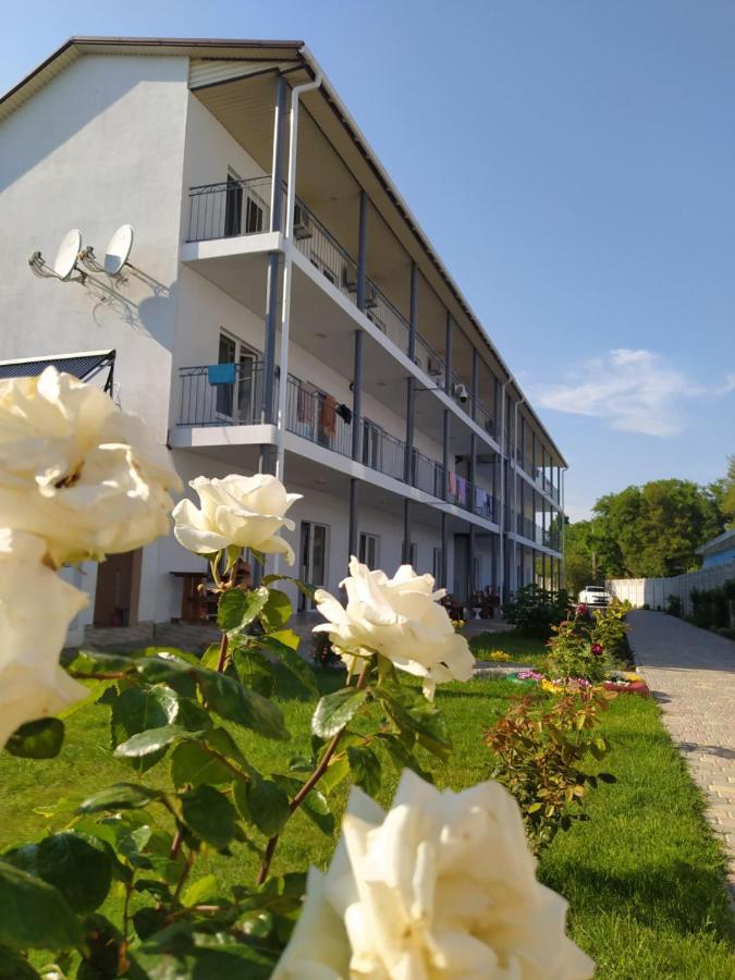 Balcony Hotel Зализний Порт Екстериор снимка